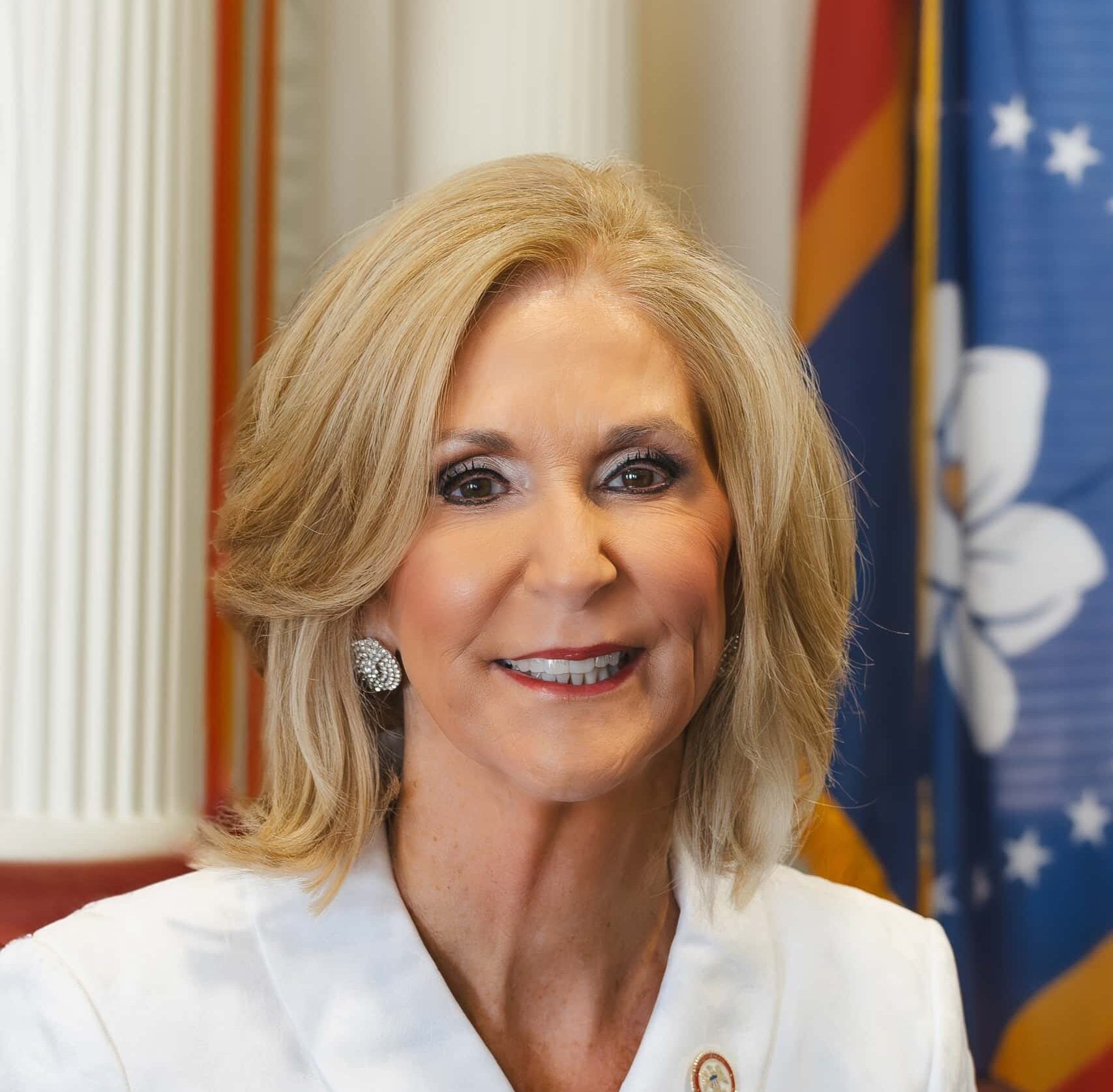 Portrait of Lynn Fitch