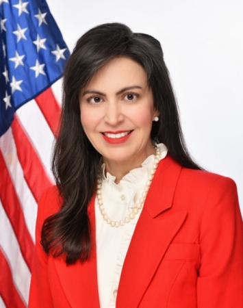 Portrait of Christi Jacobsen
