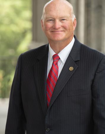 Portrait of Mark Hammond