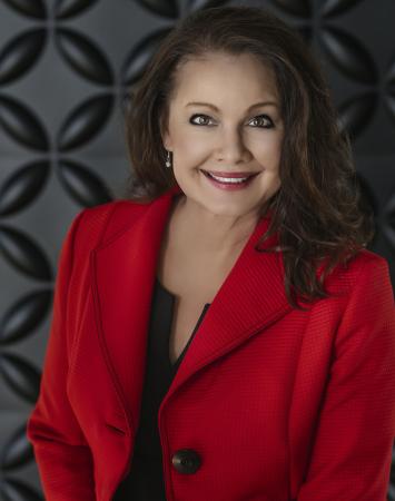 Portrait of Monae Johnson